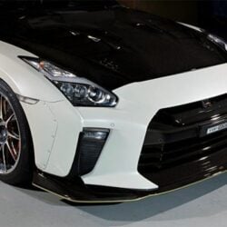 Top Secret M17 Front Wide Fender Type 3 for 2017-19 Nissan GT-R