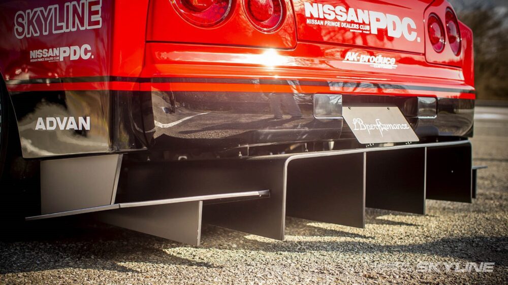 LIBERTY WALK　LB-ER34 GT-R Liberty Walk's 'LB-ER34 Super Silhouette Skyline' Is Here To Scare