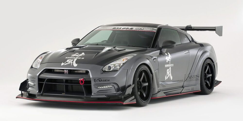 Varis KAMIKAZE-R Super Sonic Ver.2 Cooling Bonnet Hood for CBA-R35