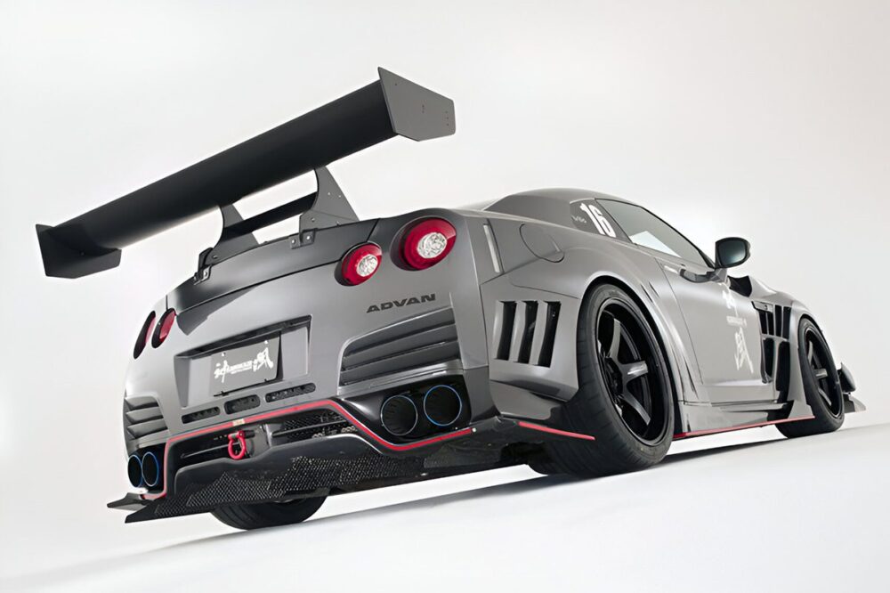 Varis KAMIKAZE-R Swan Neck GT-Wing for R35 Nissan GT-R [VANI-207