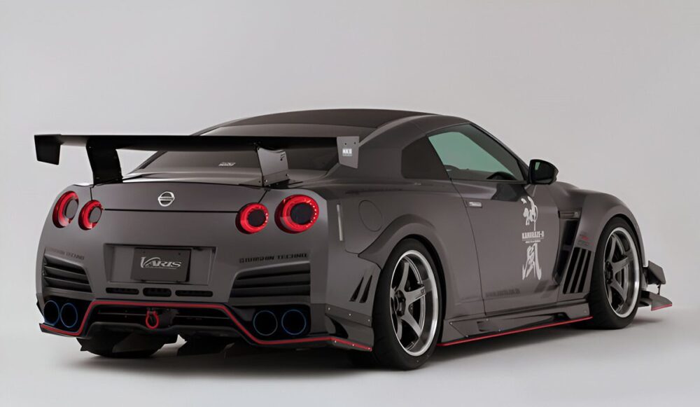 Varis KAMIKAZE-R Circuit Ver. Rear Bumper for CBA-R35 & DBA