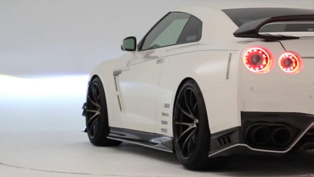 Varis Magnum Opus '18 Ver. Carbon Canard Set for EBA-R35 Nissan GT
