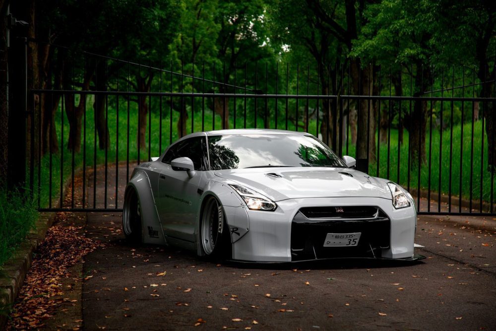 Liberty Walk LB-WORKS Type-I Front Bumper for R35 Nissan GT