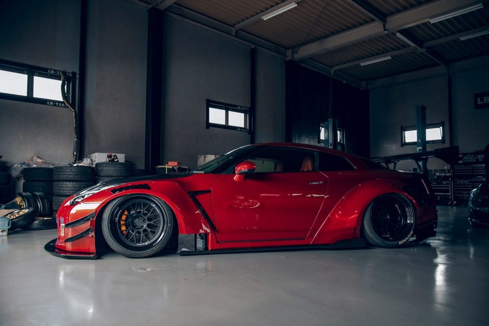 Liberty Walk LB-WORKS Type-II Front Bumper w/ Diffuser for R35