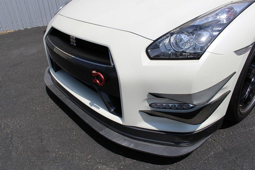 APR Performance Carbon Front Canards for DBA-R35 Nissan GT-R - GT